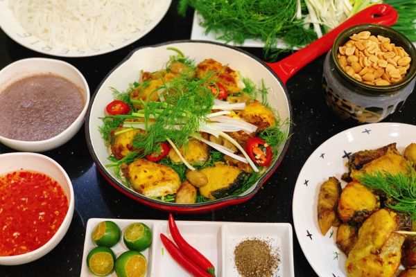 Đặc Sản Hà Nội Tháng 11, chả cá lã vọng