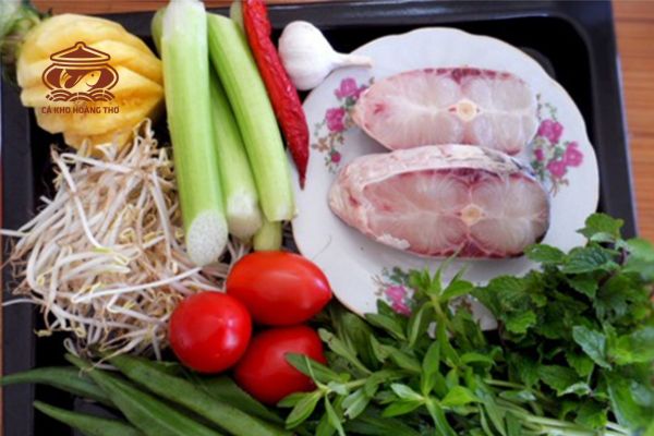 Nguyên liệu cá trắm đen nấu canh chua