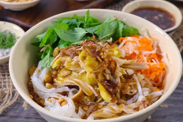 Quán Phở Gà Trộn Mã Mây