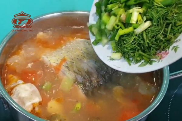 cá trắm đen nấu canh chua