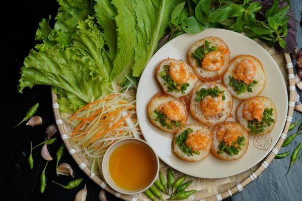 Bánh khọt đóng hộp